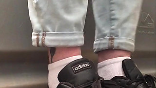 Curvy Brunette Going to the Toilet Four Times