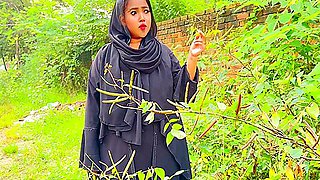 Teen (18+) Muslim Hijab Girl From Jungle - Outdoor Sex