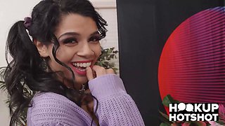 Gorgeous Fuck Doll Harley Haze Begs To Get Fucked By Nade Nasty!