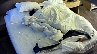 Horny fat arab housewife fingered on amateur hidden cam