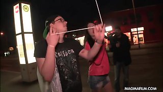 Jerking of a stranger - Magmafilm