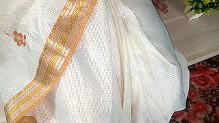 Married Women Office Romance with Malayala Saree