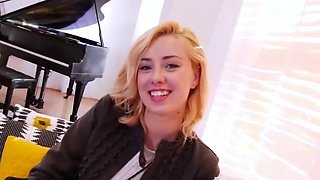 Smoking hot blonde is ready to do porn