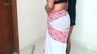 Kelia pushed to leave smart Nandini Di