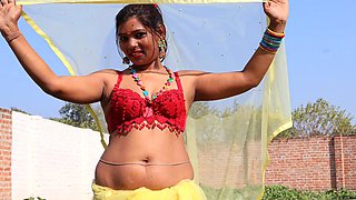 Hot desi bhabhi and indian brother get steamy with step sister