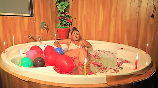 Full Video of Pallavi Patil Bathing in Bathtub