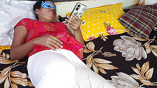 Sister-in-law got in the mood to have🔥 sex after watching sex videos on mobile