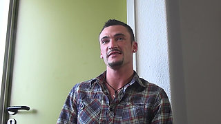 Milf gets her pussy fucked and drilled by huge dick