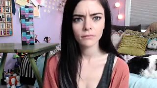 Brunette Solo Webcam Masturbation