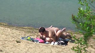 Amateur Couple Fucks on Beach - George Lee Blowjob Outdoor Sex