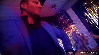 Angela's House Of Hedonism Part 3 With Zac Wild, Quinton James, Amari Anne, Kenzie Anne - Brazzers