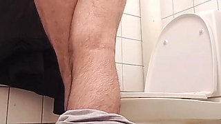 No doubt daddy u will never miss this chance to fuck my ass