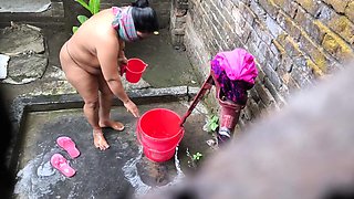 I See My Step Aunty and My Step Uncle Taking a Bath