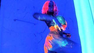 Blonde tight pussy babe solo toy fun in glamour masturbation