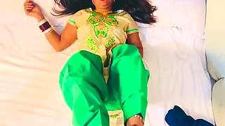 Step Sister Home Alone - Hindi Dirty Talk Blowjob & Tight Pussy Sex - Desi Homemade