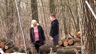 Tattooed blonde gets screwed outdoors