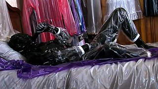 Fetish latex fucking in garage