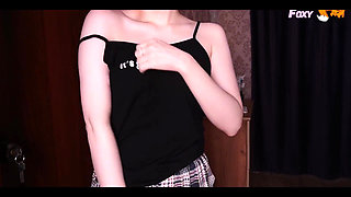 Amateur Nipple Shaking Orgasm of Home Girl