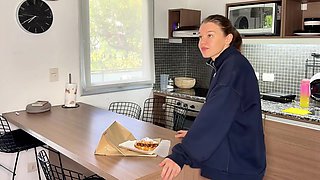 Stepsister Treated Not Only Hot Baked Goods, But Also Gave To Lick Her Pussy. Pov