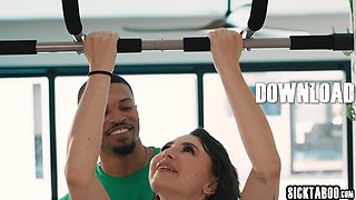 Liz Jordan loves lifting up on big knob