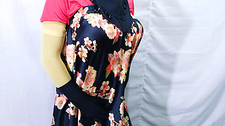 Muslim Hijabi Beautiful Housewife Fucking with Neighbor - With Clear Hindi Audio
