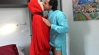 Morning foot fetish sex with Arab wife that wants sperm on tits