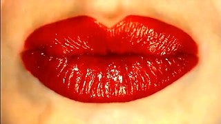 Quinn Wilde Banging In The Sofa With Her Jugs - Juliana Grandi