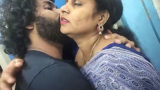 Desi Wife in Saree Gets Hard Fuck with Ass Kissing & Lip Lock Romance