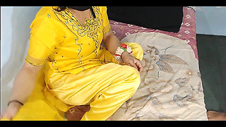 Mehndi Night Beautiful Handjob of Big Dick Devar Got by Hot Indian Bhabhi on Her Wedding on Xvideos India XXX