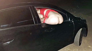 Cuckold Leaves Wife with Her Butt Exposed at the Car Window to Strangers in Public!