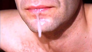 Muscular Amateur Self-Swallowing Fruit Fuck