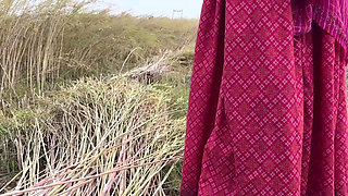 Desi Bhabhi Outside Romance