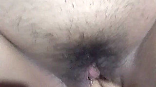 Pinay Na Finger Ng Barkada ( Finger and Nonstop Squirting