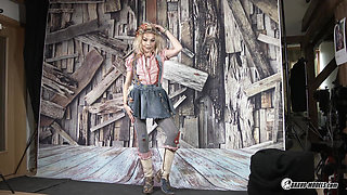 Rebeka Black - 403 - Photoshoot Backstage