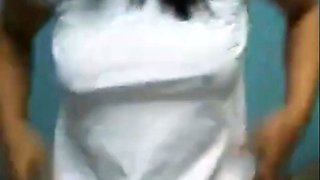 Filipina babe reveals big boobs and pussy on Skype