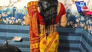 Desi tamil aunty hot romance sex and birthing inside the birth room
