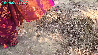 Desi housewife outdoor fucking in public place on roadside by her brother-in-law