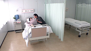 Nurse Tamaki's Forbidden Affairs - a Sweet Maternity Nurse Tempts Married Men Into Betrayal - 2