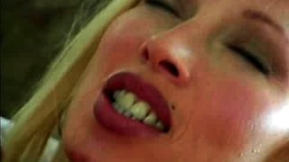 Amateur blonde schoolgirl fingers her hungry clam