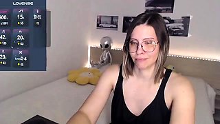 Cute amateur brunette naughty in solo jerking show on camera