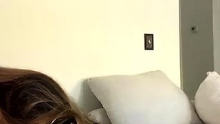 Flexible pale brunette with foot fetish does hot footjob