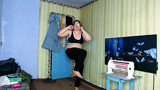 Shaking Our Bellies to Oriental Music