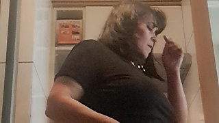 MILF, Cleaning the Kitchen
