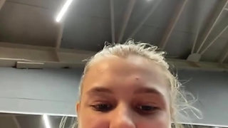 Bbw girl training in the gym