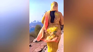 Hot Aunty Seduces Young Boy Pakistani