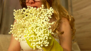I'm Allergic to Flowers, so I Sneeze a Lot, but It Just Won't Go Away. I Try a Few Tricks to Make It Go Away, Like Holding