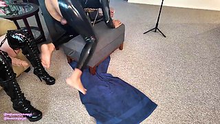 Amazon Femdom Gapes Sub with Giant Tits