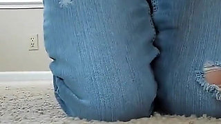 Blue Jean Wearin' MILF Jess Ryan