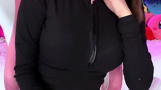 Glamour babe with big boobs masturbates in lingerie