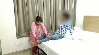 Boss ne ghar ki noukrani ko paise magne par chod diya. Paise magne par ghar ki noukrani ke bur me lund daal diya